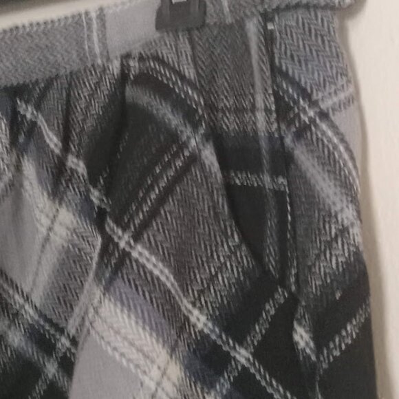 Old Navy Preppy Y2K  Schoolcore Women's Size 12 Mini Skirt - Picture 4 of 13